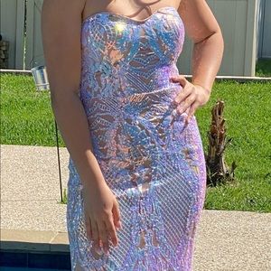 Strapless formal dress